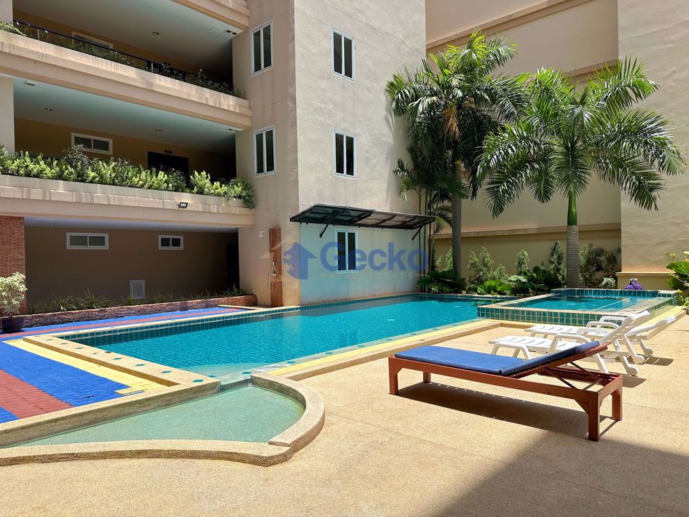 1 ห้องนอน คอนโดมิเนี่ยม in Executive Residence 4 พระตำหนัก C011016 (Photo 1)