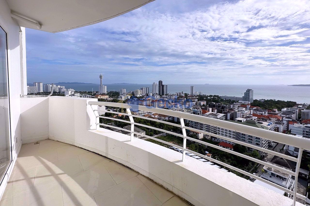 2 ห้องนอน คอนโดมิเนี่ยม in Pattaya Hill Resort พระตำหนัก C011019
