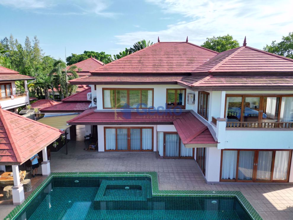 5 ห้องนอน บ้าน in  ฟีนิกซ์ กอล์ฟ คอร์ส  ห้วยใหญ่ H011021 (Cover Photo)