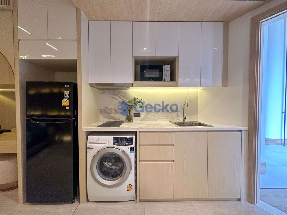 Studio Condo in Skypark Lucean Jomtien Pattaya Jomtien C011000 (Photo 1)