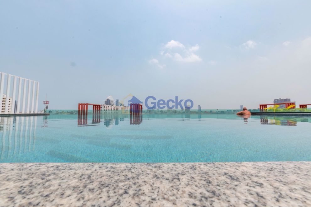 1 Bedroom Condo in Maxx City Condotel Central Pattaya C011036 (Photo 1)