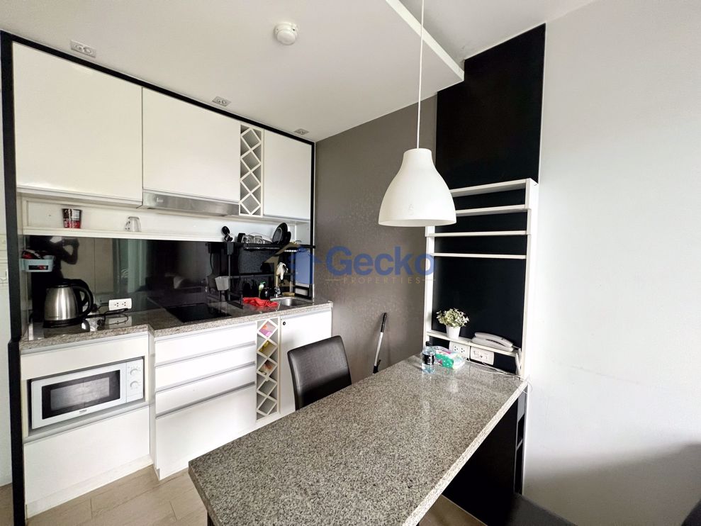 1 Bedroom Condo in Maxx City Condotel Central Pattaya C011036 (Photo 3)