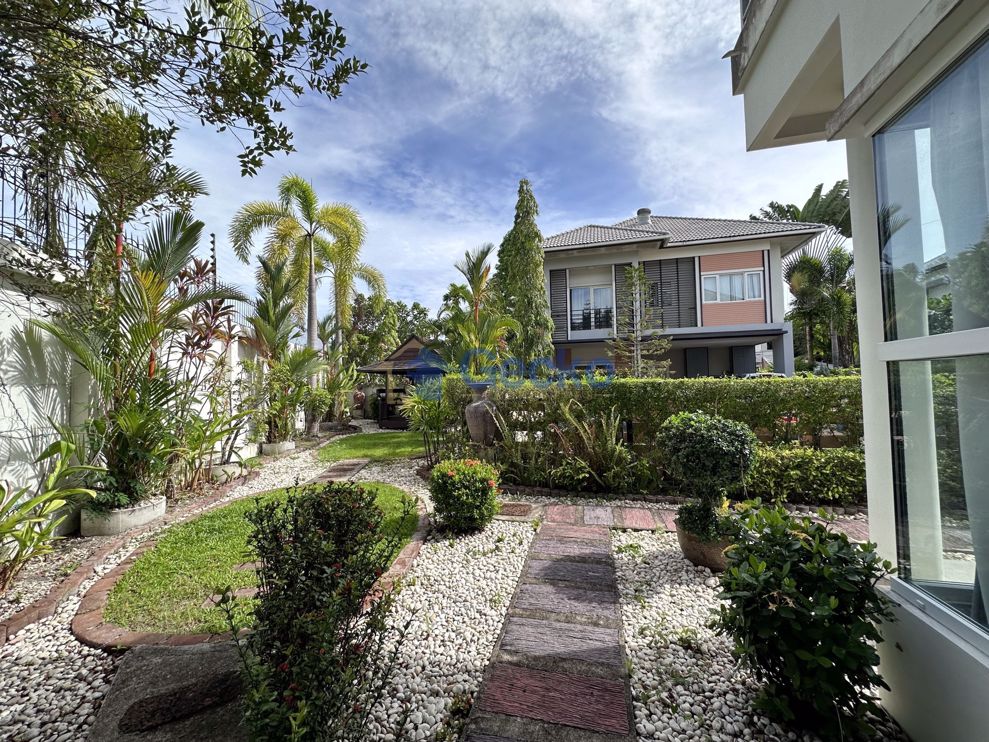 3 ห้องนอน บ้าน in Patta Village  พัทยาตะวันออก H011037 (Photo 2)