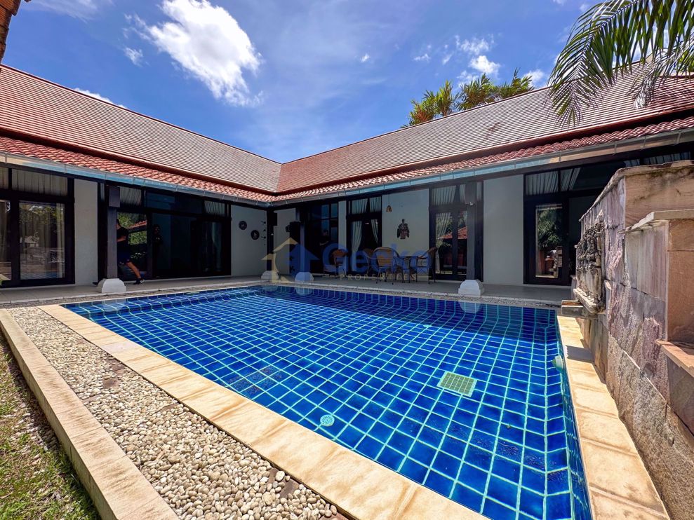 3 Bedrooms House in Siam Lake View  East Pattaya H011040 (Cover Photo)
