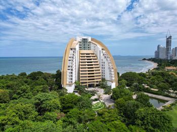 2 Bedrooms Condo in The Cove Pattaya Wongamat C002935