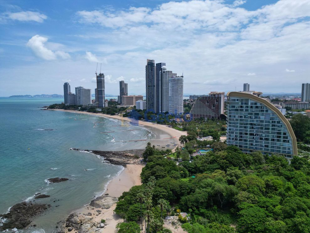 2 Bedrooms Condo in The Cove Pattaya Wongamat C002935 (Photo 1)