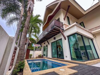 3 Bedrooms House in Baan Natcha  Central Pattaya H011057