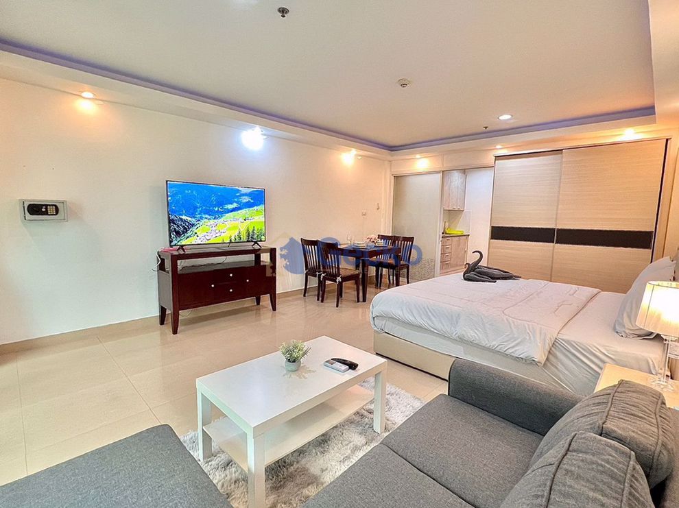 Studio Condo in View Talay 6 Central Pattaya C011058 (Photo 1)