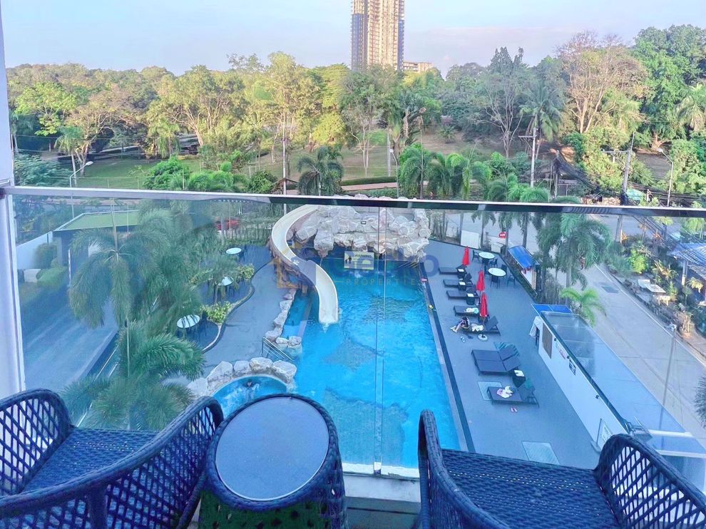 2 Bedrooms Condo in Sky Residences Pratumnak C011059 (Cover Photo)
