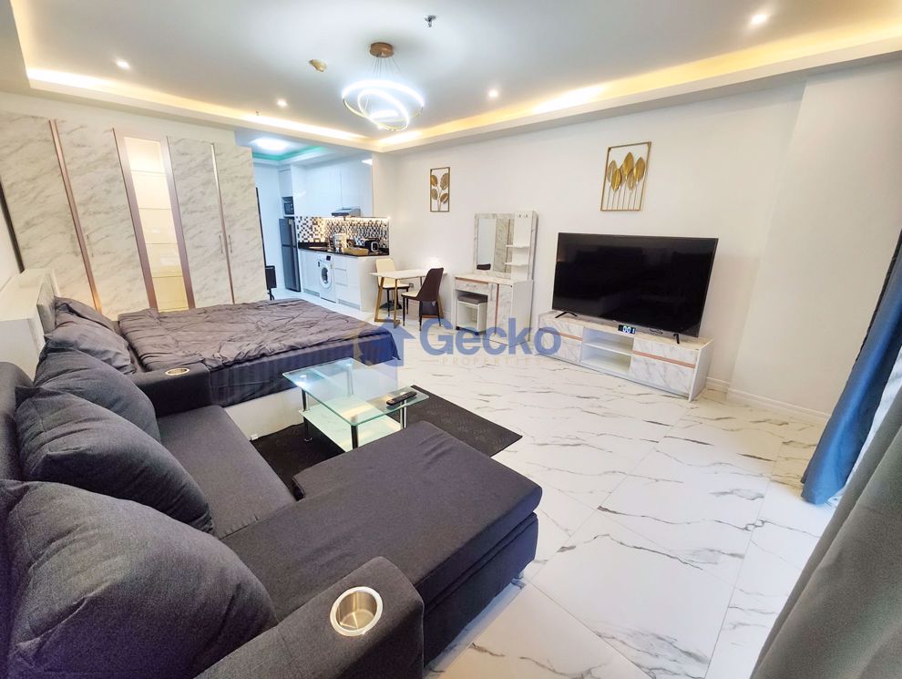 Studio Condo in View Talay 5 Jomtien C011087 (Photo 3)