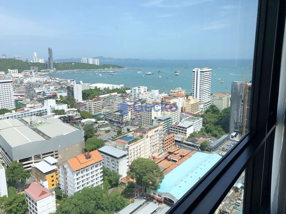 2 Bedrooms Condo in The Base Central Pattaya C011099 (Photo 1)