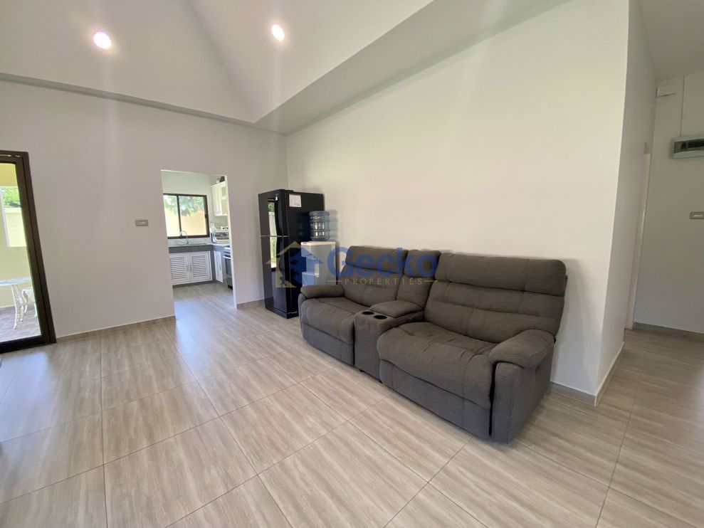 3 Bedrooms House in Hill Side  East Pattaya H011101 (Photo 4)