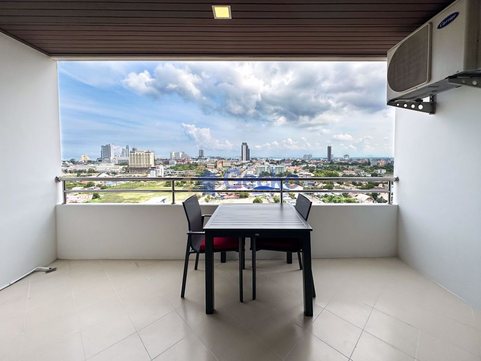 Studio Condo in PKCP Tower Central Pattaya C011103 (Photo 2)