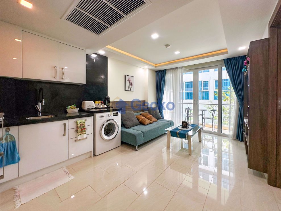 1 Bedroom Condo in Grand Avenue Central Pattaya C011104 (Photo 1)
