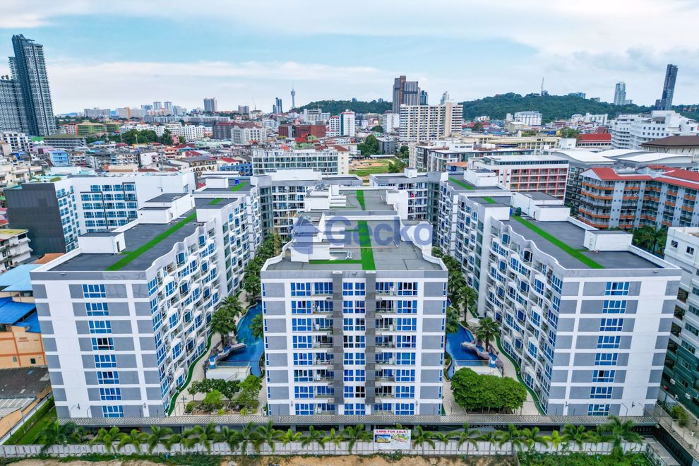 1 Bedroom Condo in Grand Avenue Central Pattaya C011105 (Photo 2)