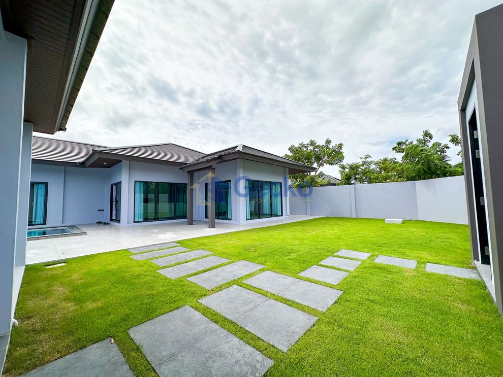 3 Bedrooms House in Baan Pattaya 6  Huay Yai H011115 (Photo 4)