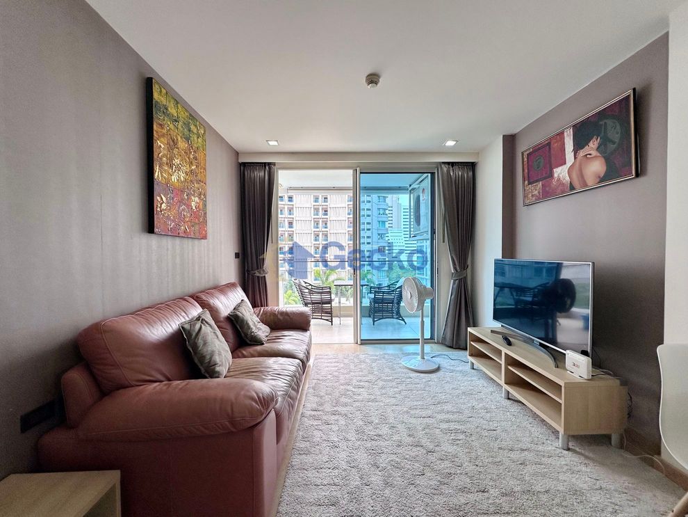 1 Bedroom Condo in The Cliff Pratumnak C011112 (Photo 2)