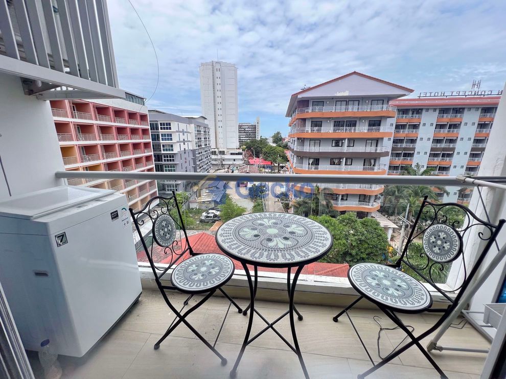 1 Bedroom Condo in Grand Avenue Central Pattaya C011126 (Cover Photo)