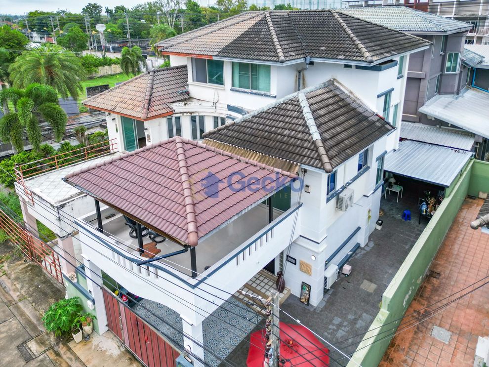 3 Bedrooms House in Chateau Dale Residence  East Pattaya H011130 (Photo 1)