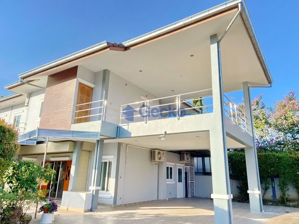 4 ห้องนอน บ้าน in Lake Side Court 3  พัทยาตะวันออก H011134 (Photo 3)