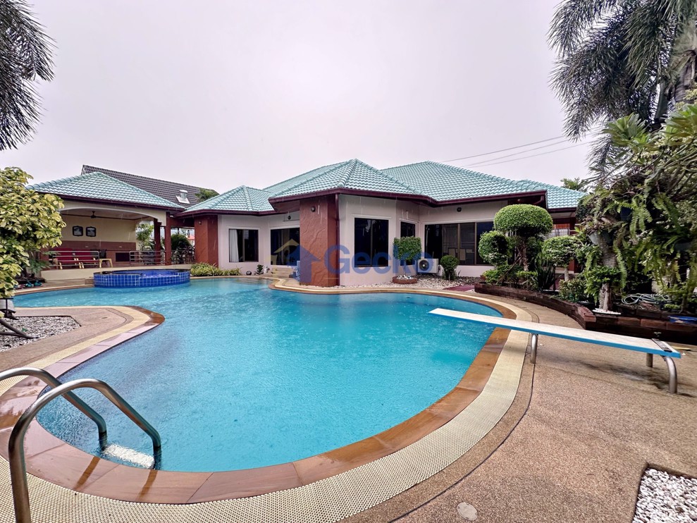 4 ห้องนอน บ้าน in SP Private Pattaya  พัทยาตะวันออก H003479 (Cover Photo)