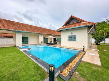 5 Bedrooms House  East Pattaya H009252