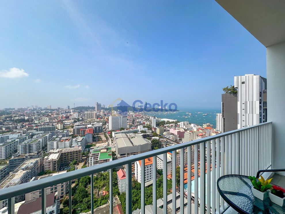 2 Bedrooms Condo in The Base Central Pattaya C011163 (Cover Photo)