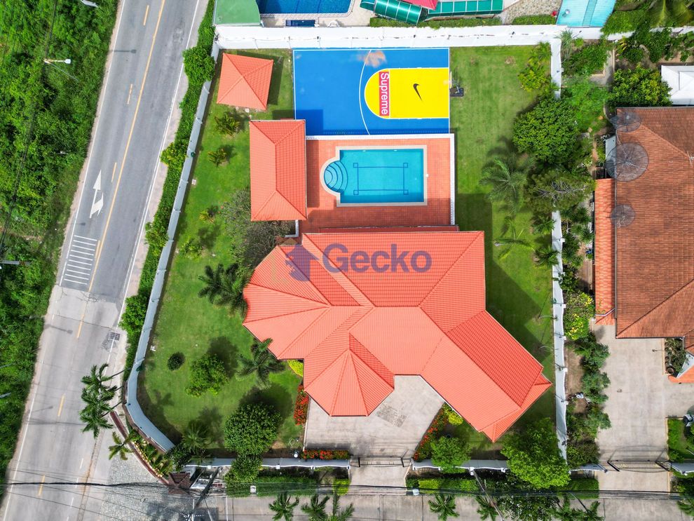 4 ห้องนอน บ้าน in Paradise Villas 1  พัทยาตะวันออก H011179 (Photo 2)