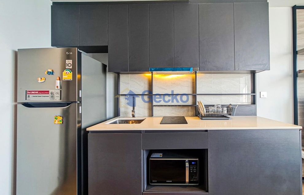 1 Bedroom Condo in Andromeda Pratumnak C011182 (Photo 4)