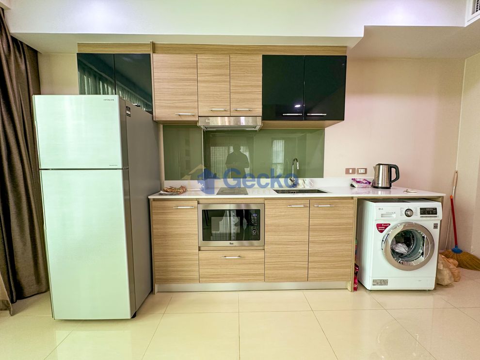 1 Bedroom Condo in Dusit Grand Condo View Jomtien C011186 (Photo 3)