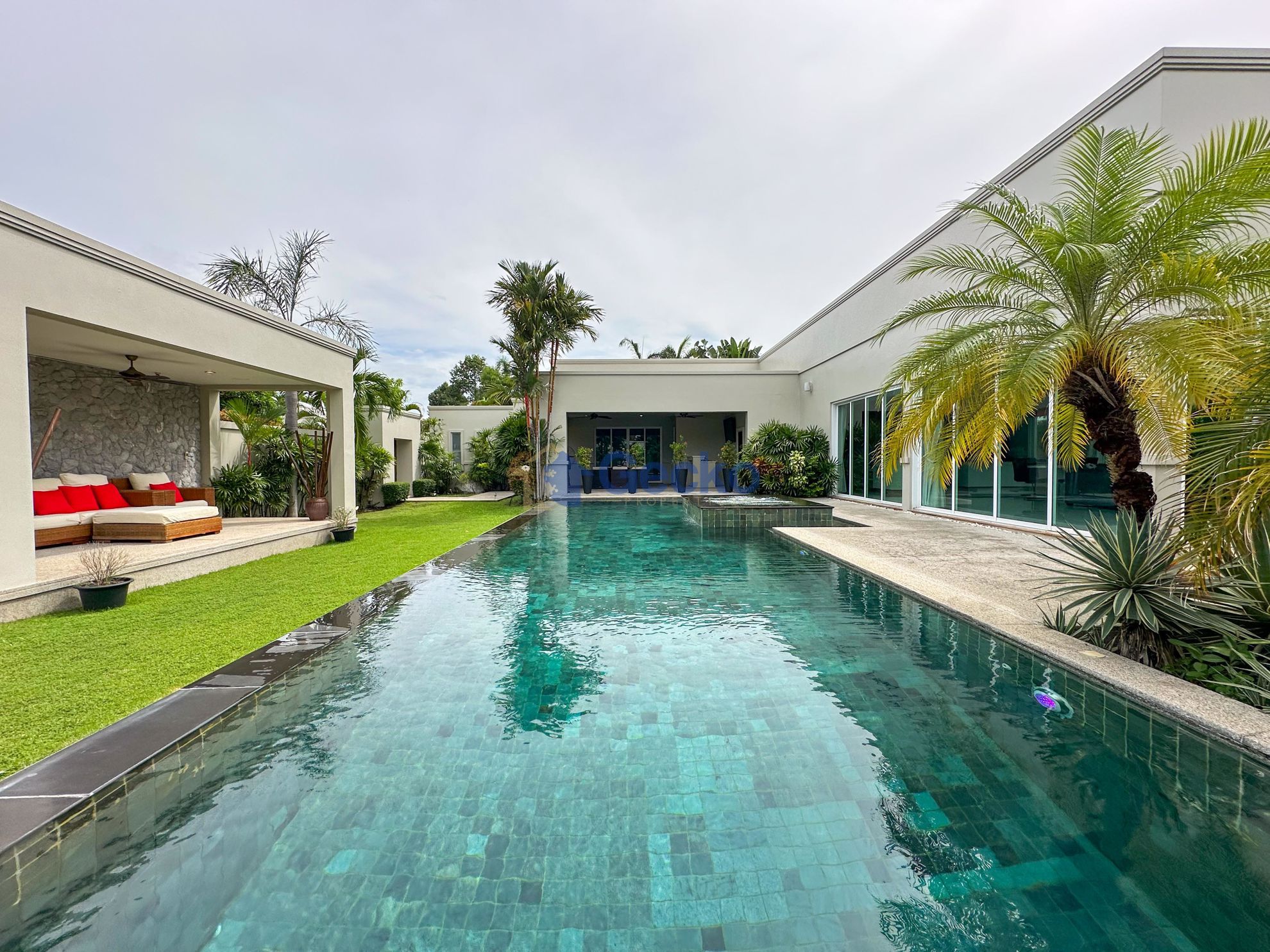 3 Bedrooms House in The Vineyard Phase II  East Pattaya H011189