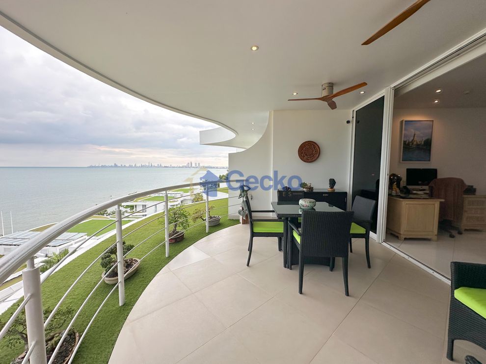 3 ห้องนอน คอนโดมิเนี่ยม in Pure Sunset Beach นาจอมเทียน C011222 (Photo 1)