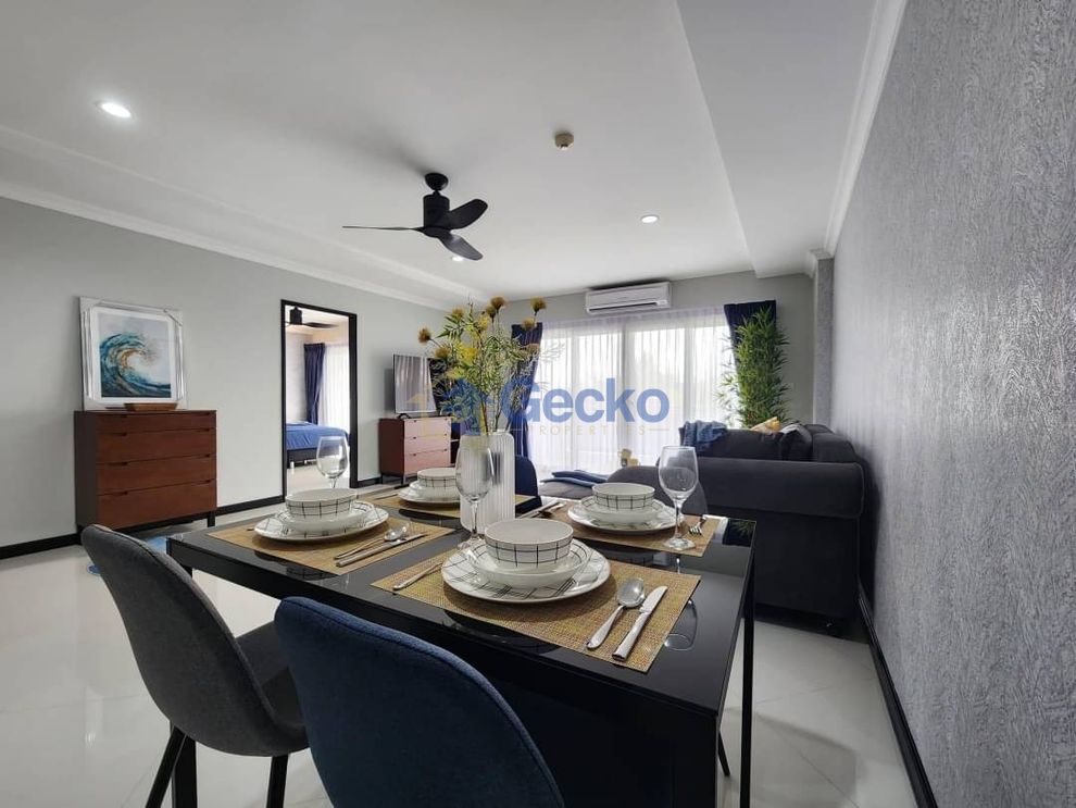 2 Bedrooms Condo in Royal Residence 1 Na Jomtien C011233 (Photo 1)