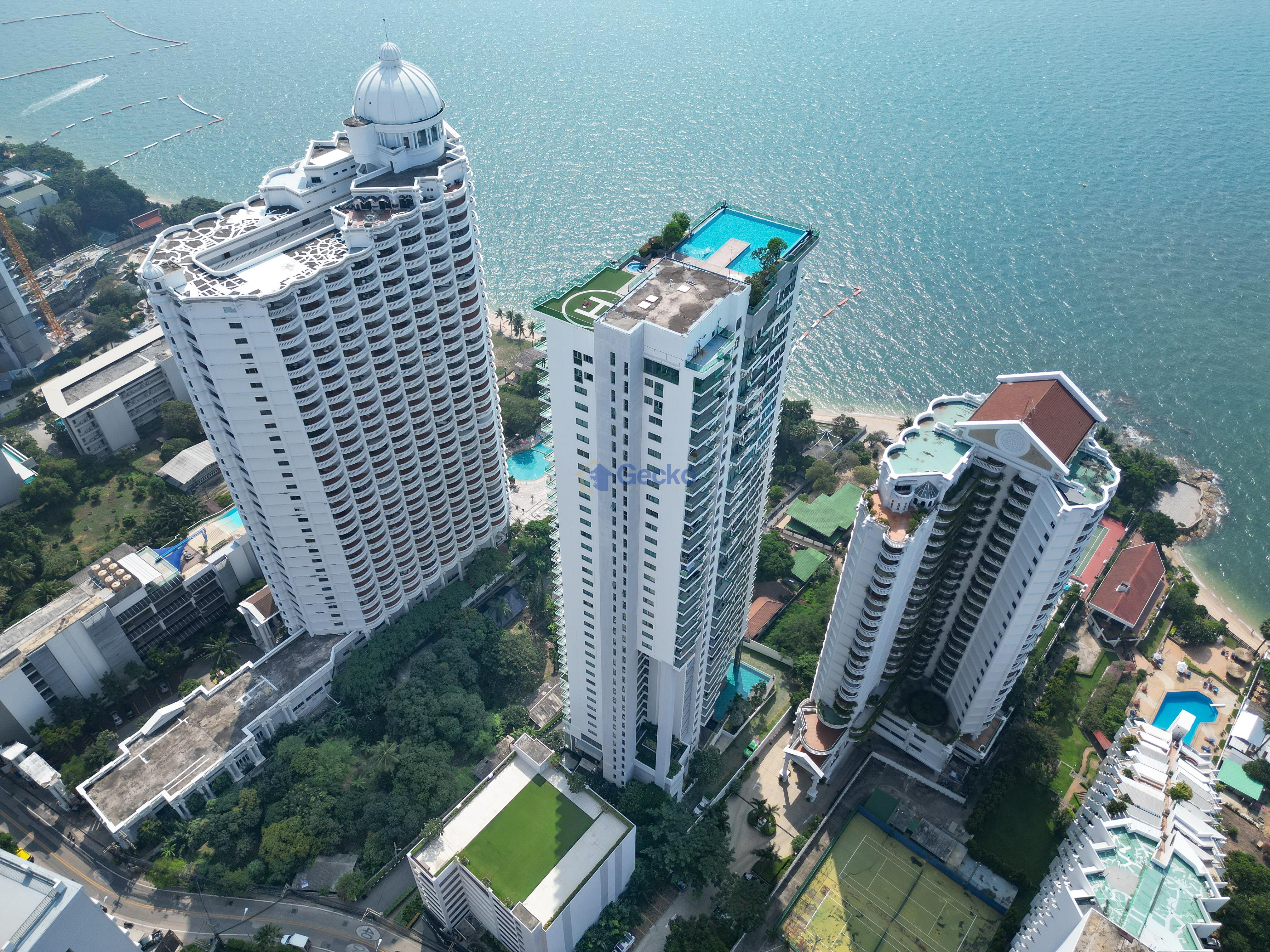 2 ห้องนอน คอนโดมิเนี่ยม in Wongamat Tower วงศ์อมาตย์ C011236