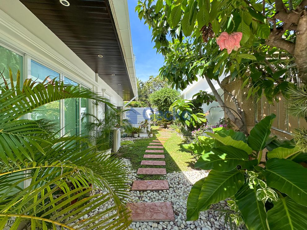 3 Bedrooms House in Jomtien Park Villas  Jomtien H011253 (Photo 4)