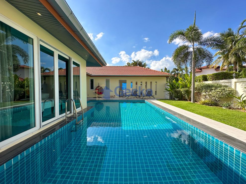 4 Bedrooms House in Whispering Palms  East Pattaya H011269 (Photo 2)