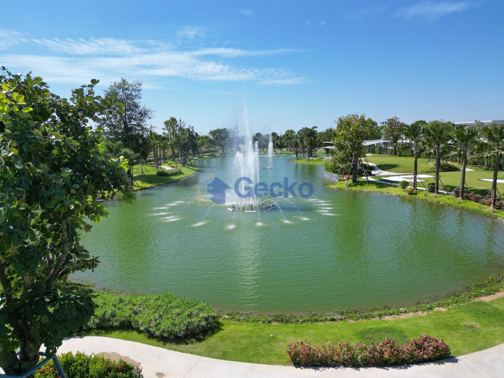4 Bedrooms House in Glory Village Pattaya  Huay Yai H010013 (Photo 2)