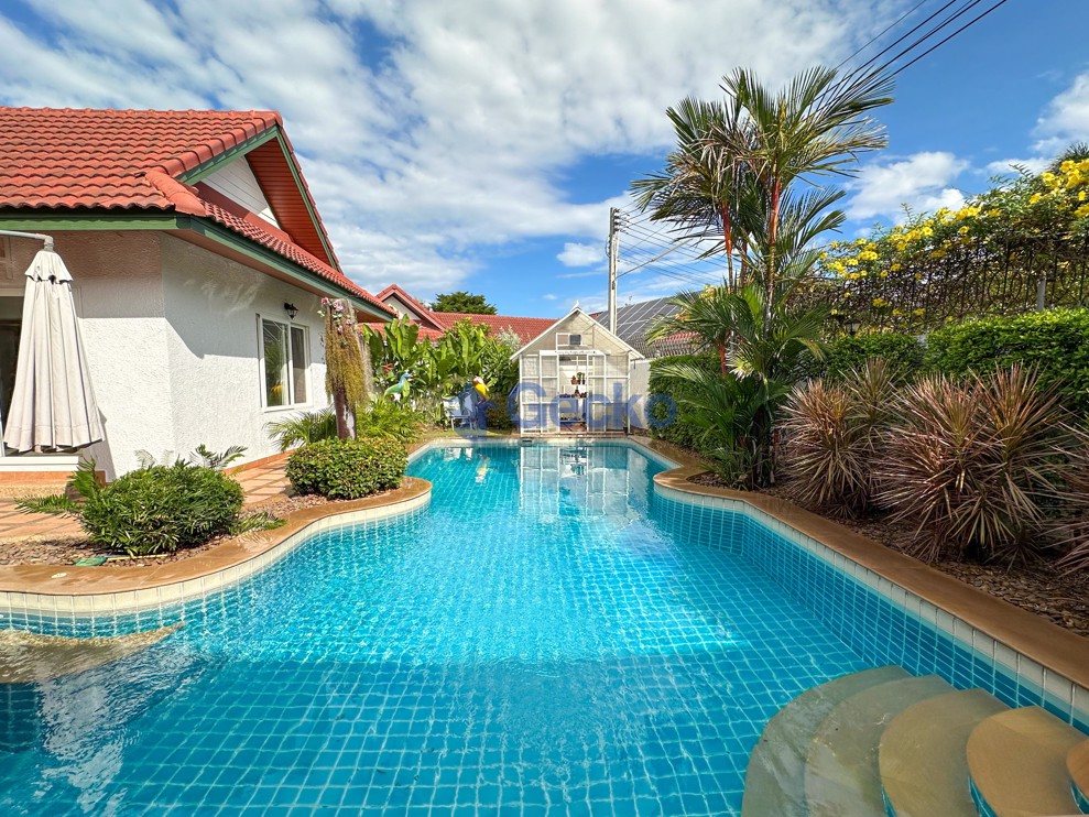 3 ห้องนอน บ้าน in Nirvana Pool 1  พัทยาตะวันออก H011292 (Photo 2)
