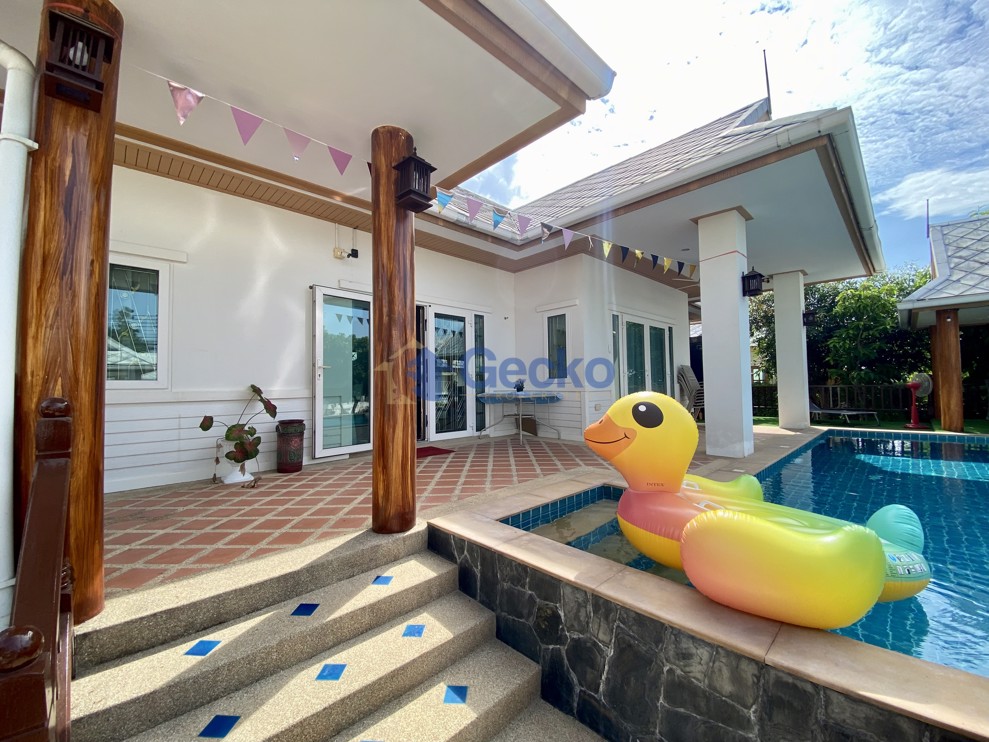 3 Bedrooms House in Amorn Village  East Pattaya H011296 (Photo 1)
