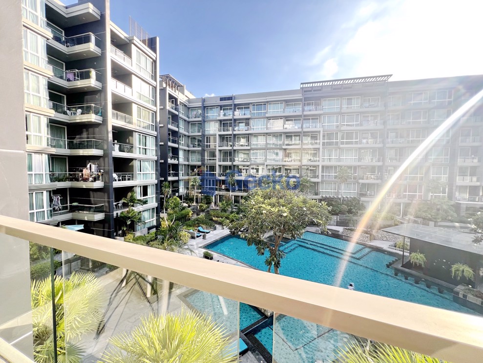 2 Bedrooms Condo in Apus Condominium Central Pattaya C011249 (Photo 1)