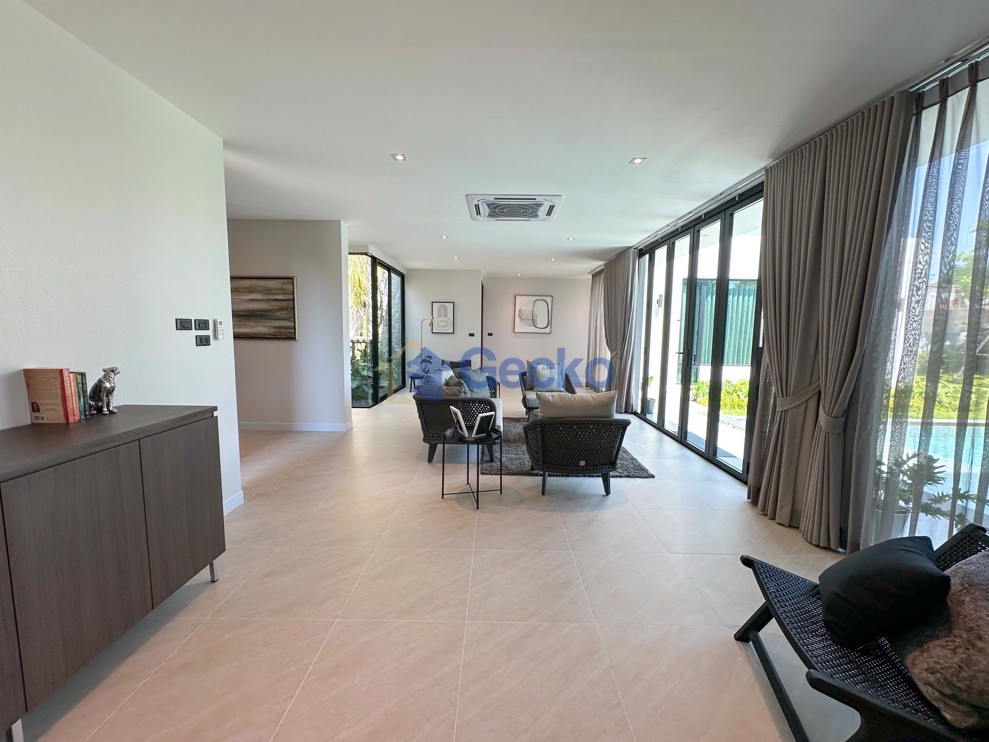 3 ห้องนอน บ้าน in The Prospect Villa  พัทยาตะวันออก H010302 (Photo 4)