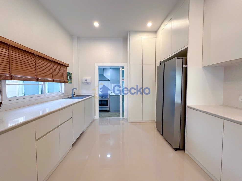 3 Bedrooms House in Garden Ville 5  Huay Yai H011328 (Photo 4)