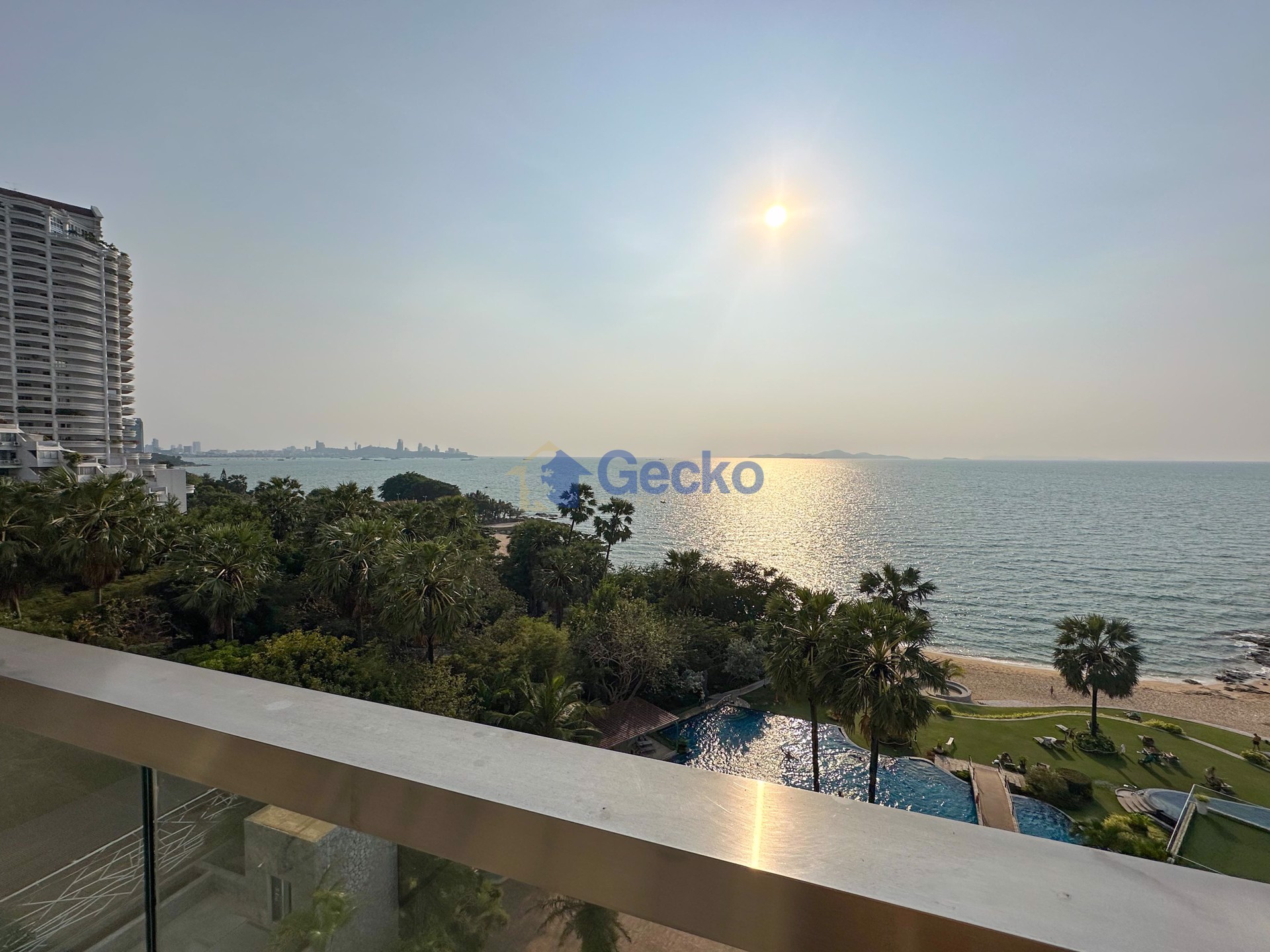 2 Bedrooms Condo in The Palm Wongamat Wongamat C011334