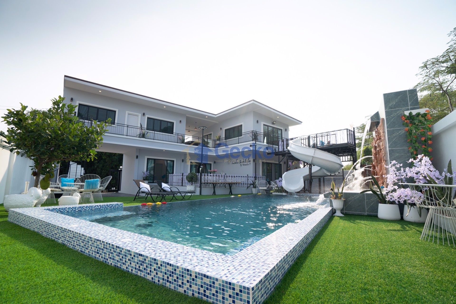 6 Bedrooms House  Huay Yai H011348