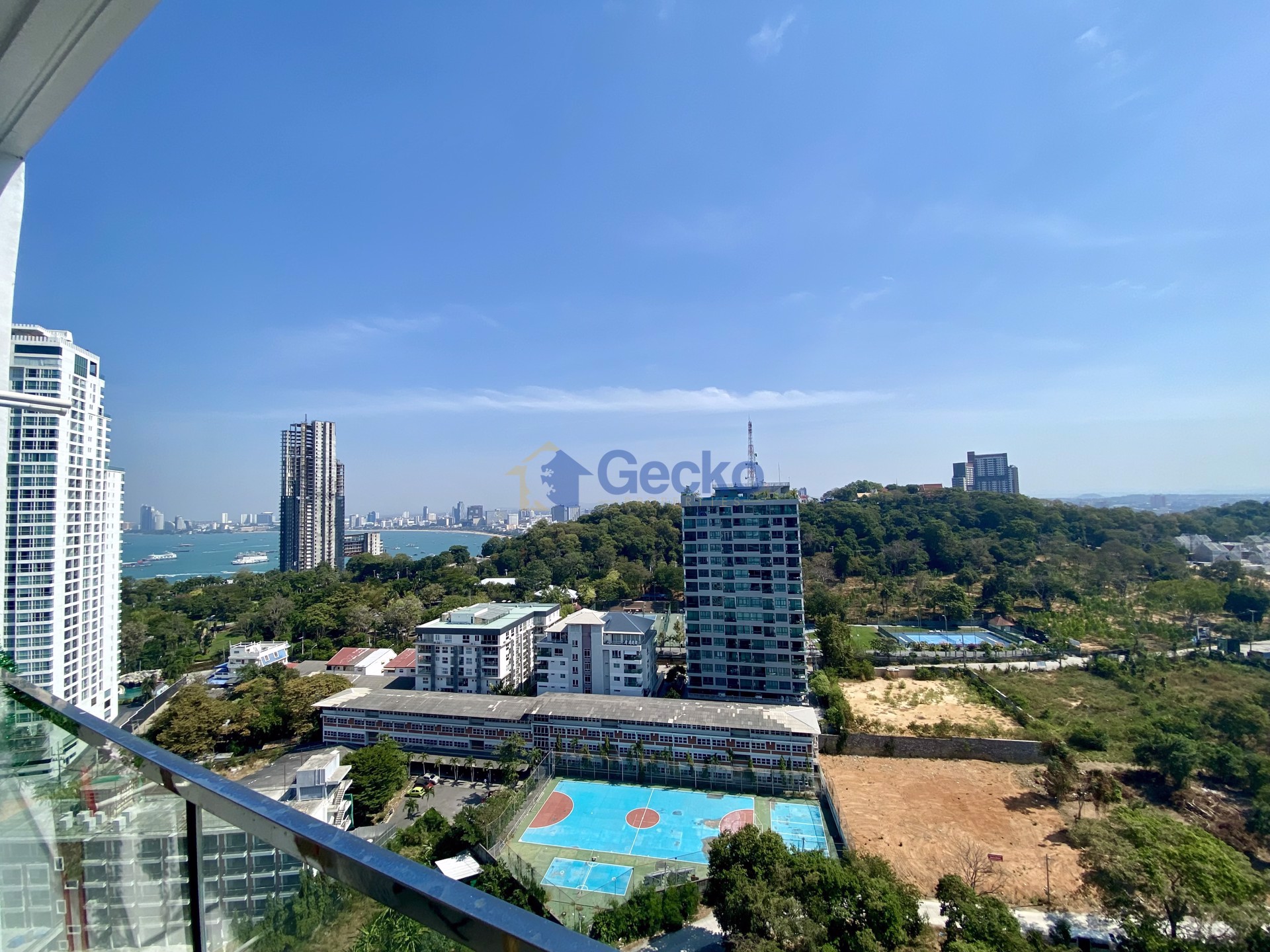 สตูดิโอ คอนโดมิเนี่ยม in The Cliff พระตำหนัก C011351