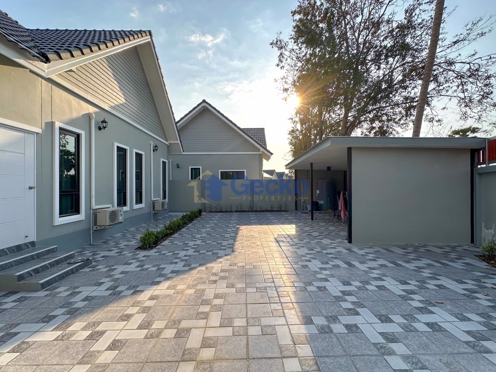 3 Bedrooms House  Huay Yai H011356 (Photo 1)
