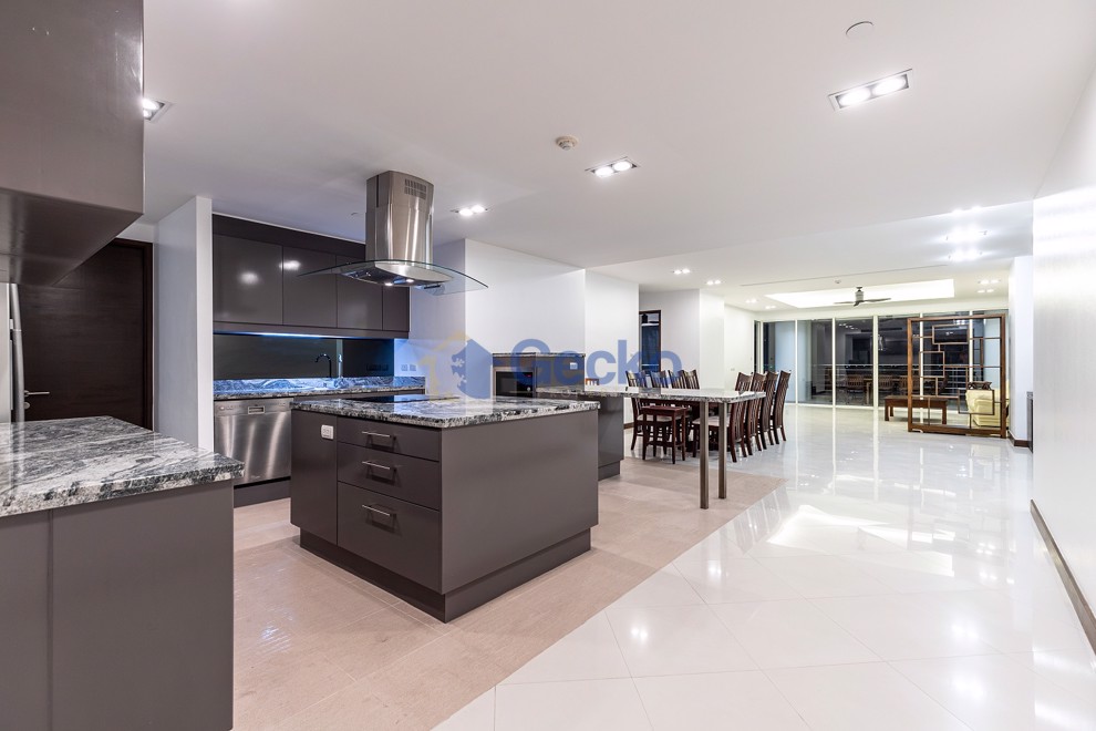 3 Bedrooms Condo in The Residences at Dream Pattaya Na Jomtien C011363 (Photo 4)
