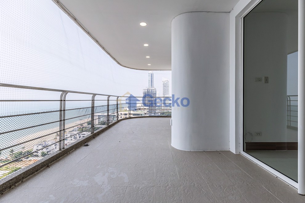 2 Bedrooms Condo in The Residences at Dream Pattaya Na Jomtien C011364 (Cover Photo)