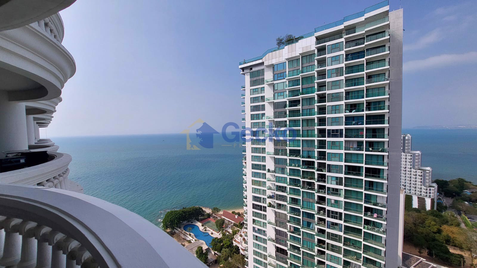 Studio Condo in Park Beach  Wongamat C011367