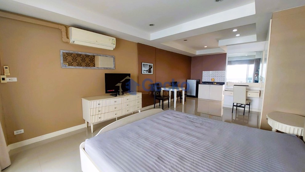 Studio Condo in Park Beach  Wongamat C011367 (Photo 3)